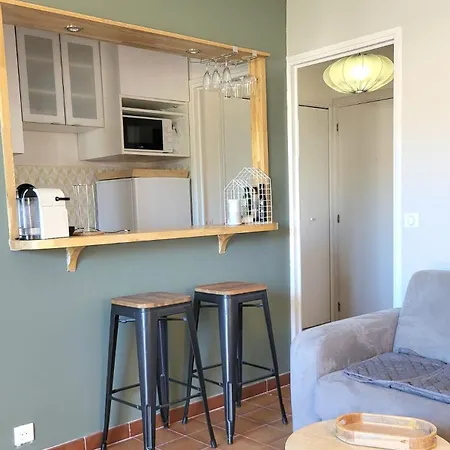 Joli 2 Pas Du Port, Clim Et Au Calme * Бандоль