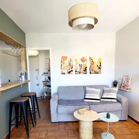 Joli 2 Pas Du Port, Clim Et Au Calme Apartamento Bandol