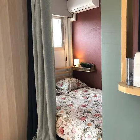 Joli 2 Pas Du Port, Clim Et Au Calme Apartamento