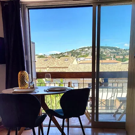 Apartment Joli 2 Pas Du Port, Clim Et Au Calme Bandol