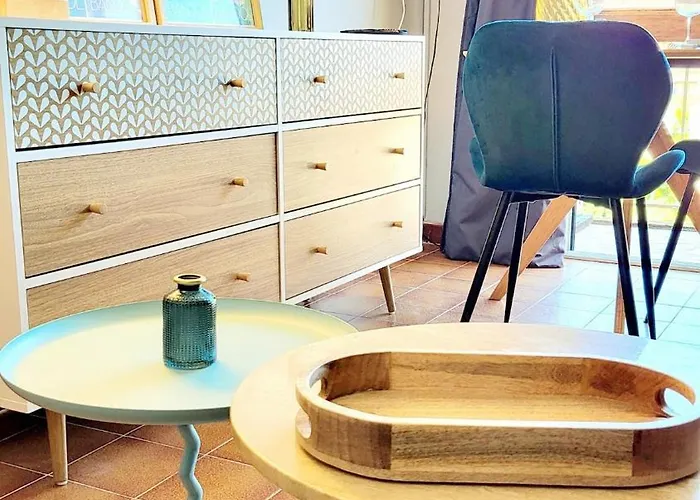 Joli 2 Pas Du Port, Clim Et Au Calme Bandol